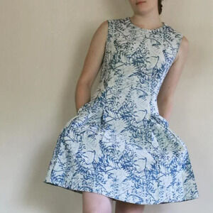 Reiss Clemens Jacquard Fit and Flare Print Midi Dress Blue + White Size 6 NWT